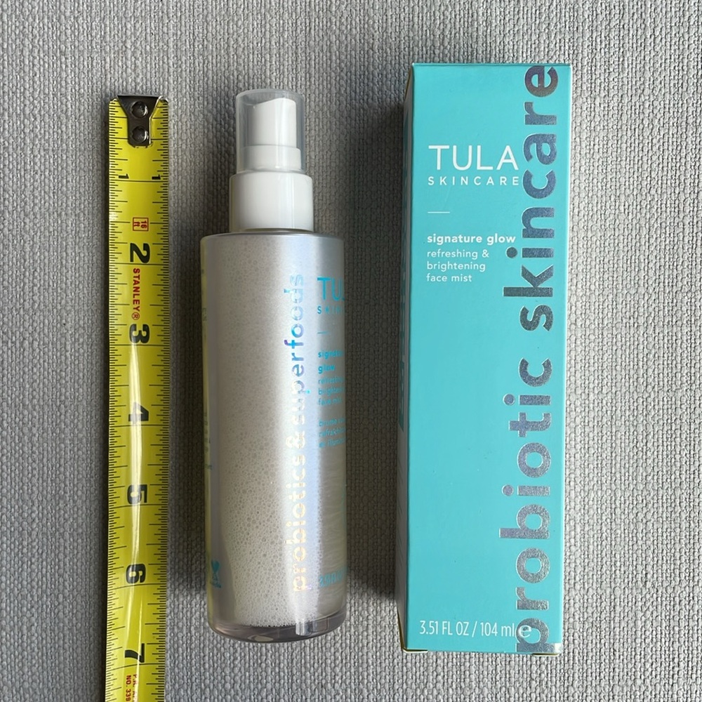 Tula signature glow Refreshing & brightening face mist - Picture 9 of 10